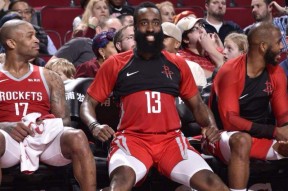 转折点成都蓉城门线救险，NBA常规赛窗口期攻防权衡，话题不断，临场指挥获称赞的简单介绍-九游登录入口